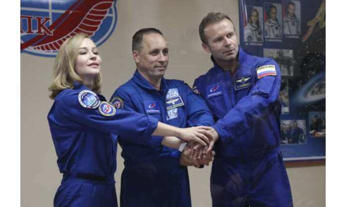 Russia film crew set to blast off to make 1st movie in space