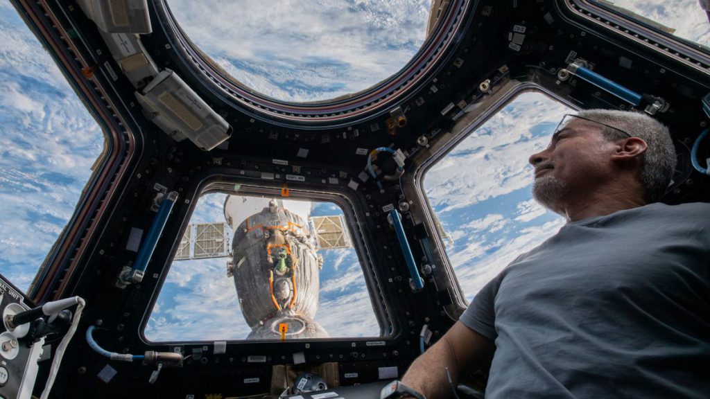 American astronaut will return to Earth on Russian spacecraft despite Ukraine invasion, NASA says_623097b12c71f.jpeg