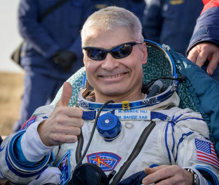 NASA astronaut Mark Vande Hei back on Earth after record-breaking mission_6245a94b8c273.jpeg