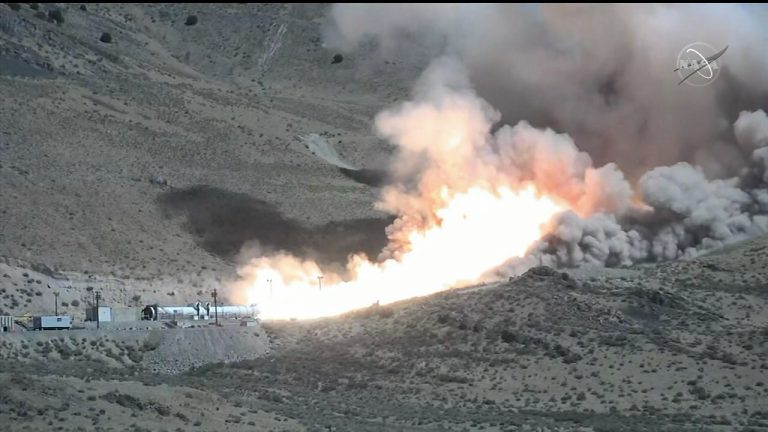 SLS booster test-fired in Utah_621e3dcee6041.jpeg