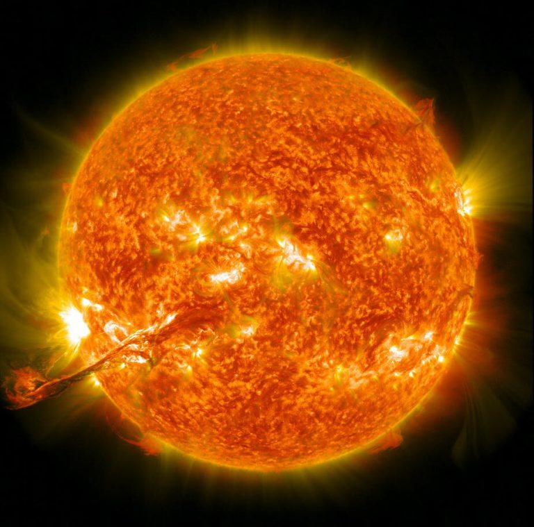 Solar storms can destroy satellites with ease: A space weather expert explains the science_622b627883100.jpeg