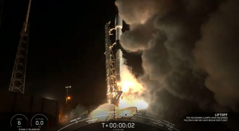 SpaceX launches 60 Starlink satellites and lands rocket in dazzling nighttime liftoff_621e435c6de95.jpeg