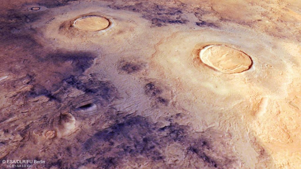 Mars crater complex shows layers of ice in stunning spacecraft photos_624c4113f0939.jpeg