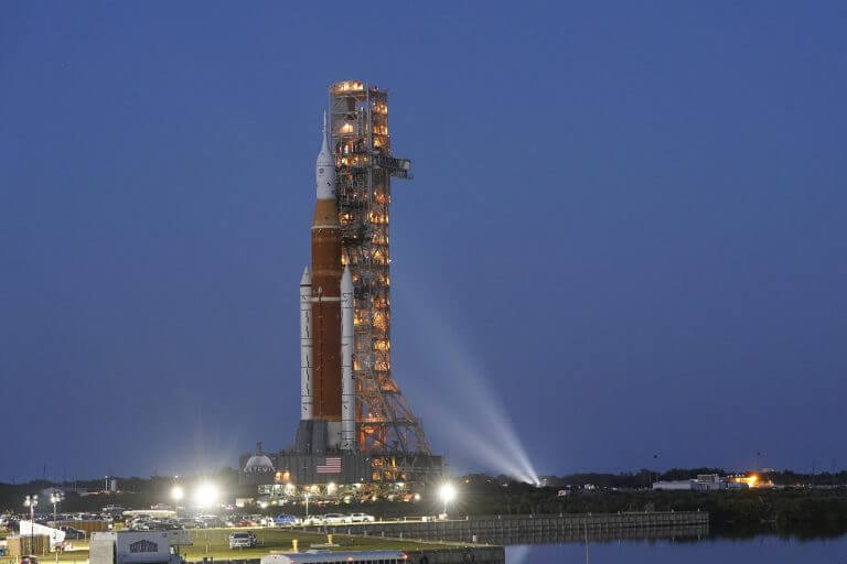 NASA moon rocket faces more flight delays as repairs mount_625eb8280e8d6.jpeg