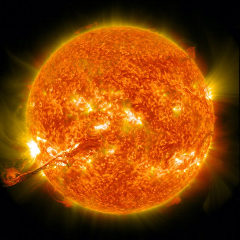 Solar storms can destroy satellites with ease — a space weather expert explains the science_6246ffbcbce3a.jpeg