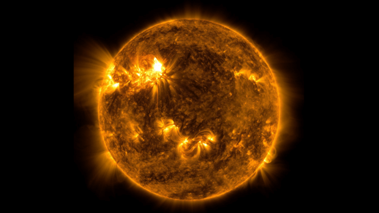 The sun burps out a flare in a stellar new photo_6262a7b4a2ec7.png