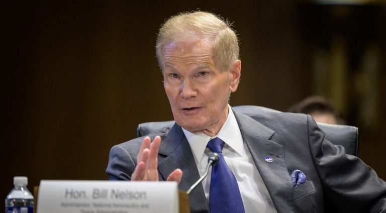 Nelson criticizes “plague” of cost-plus NASA contracts_62727ea09f49c.jpeg