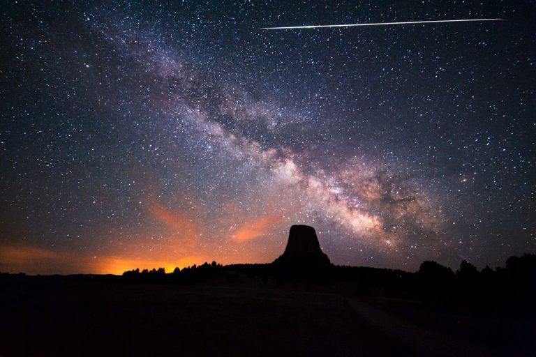 The Eta Aquarid meteor shower is the legacy of Halley’s Comet in May’s night sky_6273d0f2d8cf1.jpeg