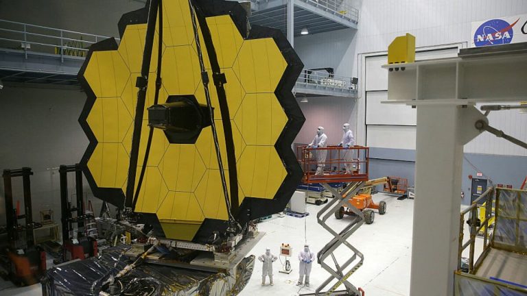 A micrometeoroid hit NASA’s giant Webb telescope, but it took it like a champ_62a1f321aae4a.jpeg