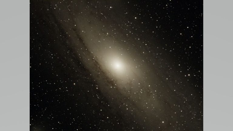 Andromeda galaxy bears scars of a catastrophic collision_62b0720dcd752.jpeg