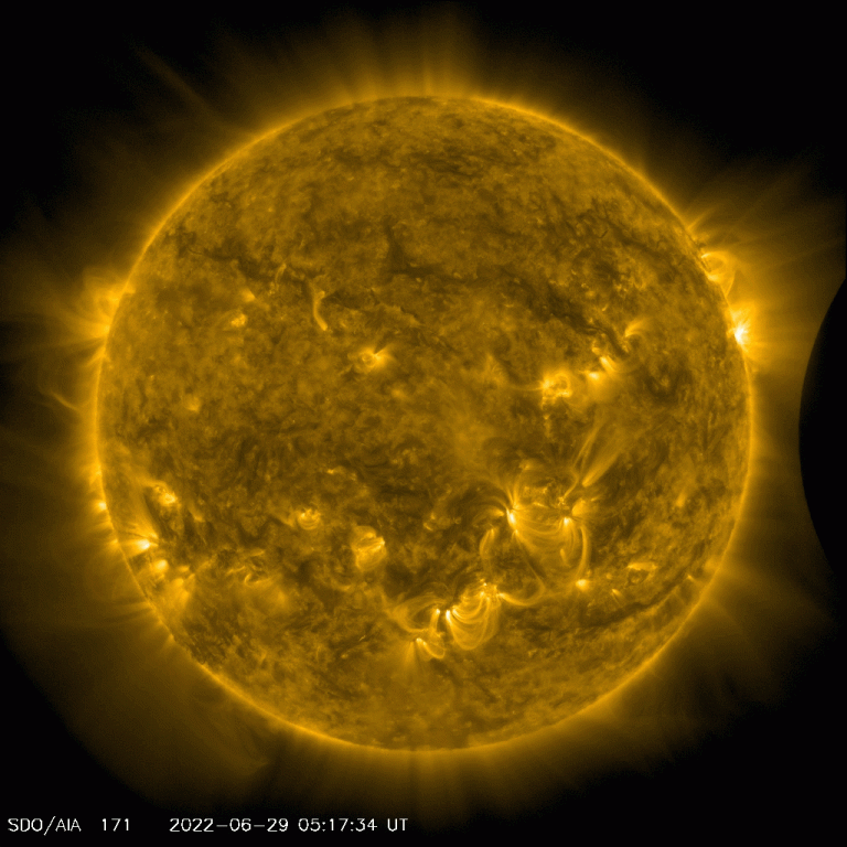 NASA sun mission spots stunning solar eclipse in space_62bda2da82e72.gif