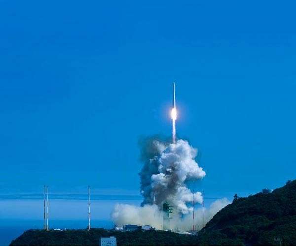 South Korea launches homegrown Nuri rocket in major space milestone_62b315191ffa8.jpeg