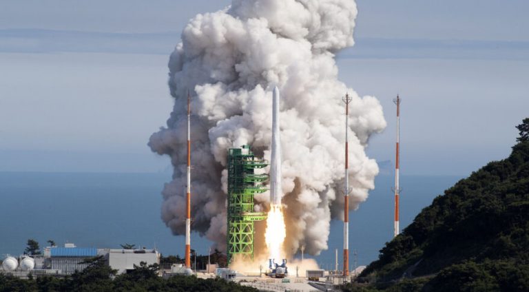 South Korean rocket puts satellites in orbit for the first time in second flight_62b1c37d26003.jpeg