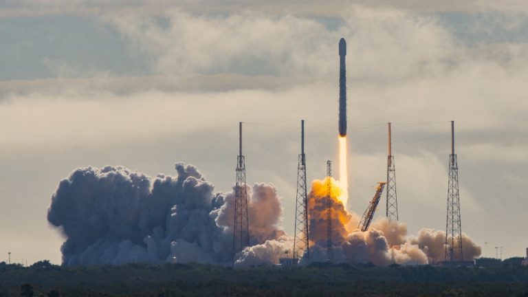 SpaceX achieves incredible feat of 3 launches in 36 hours_62b073c67e598.jpeg