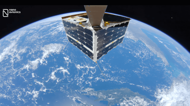 Satellite snaps gorgeous 4K selfie over Great Barrier Reef (video)_62bef45066919.png