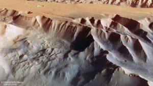 Stunning new Mars photos explore the solar system’s largest canyon_62de96e2e81cd.jpeg