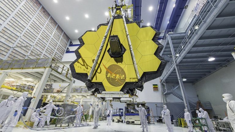 What NASA actually said about the space rock that hit the Webb telescope_62daa396c7e8d.jpeg