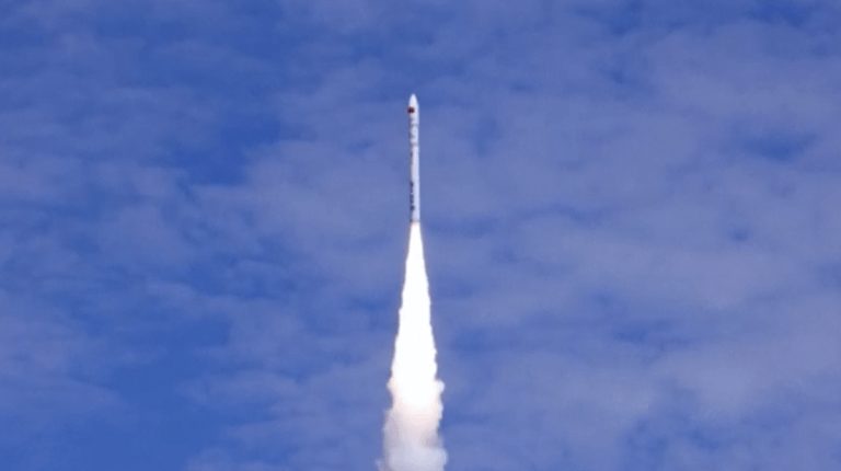 Chinese company’s rocket launches 3 satellites into orbit_62f25d4a1fb17.png