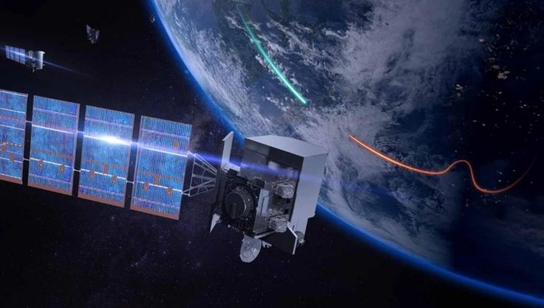 Maxar will build 14 missile-tracking satellites for new warning system_62f6520c04023.jpeg