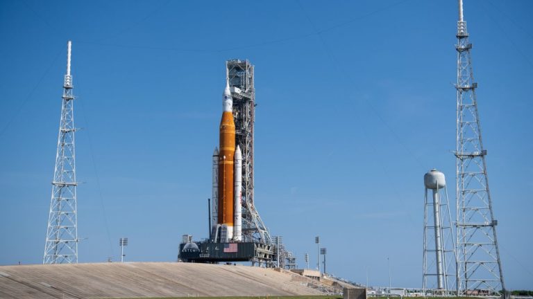 NASA’s Artemis 1 moon mission is ‘go’ for Aug. 29 launch_6304cafc57941.jpeg