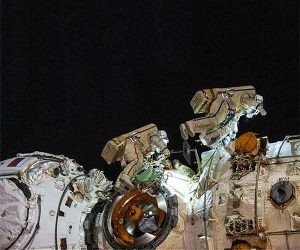 Russian spacewalk cut short due to issue with suit_62fe3ae37cb04.jpeg