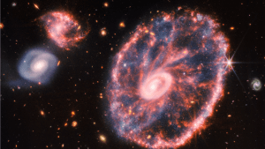 Webb telescope captures vivid galaxy collision in new photo_62ea759d3f3d0.png