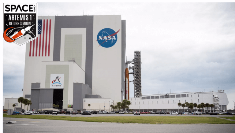 As Hurricane Ian closes in, NASA weighs options for Artemis 1 moon rocket launch_633445fc668e5.png