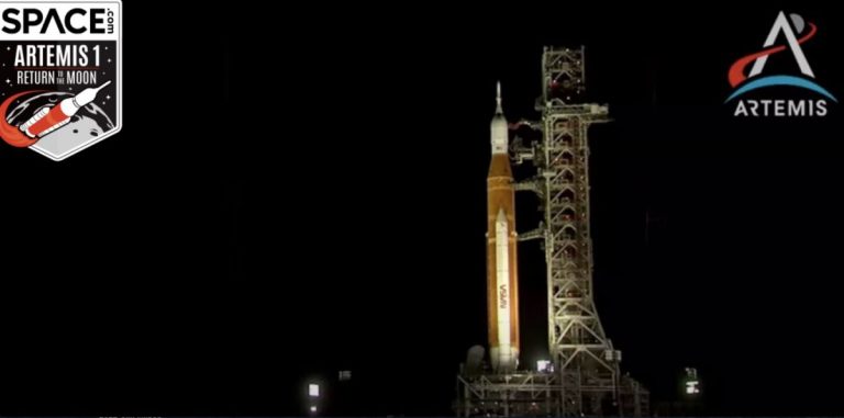 NASA rolls Artemis 1 moon rocket off the launch pad to shelter from Hurricane Ian_6332f470f0033.jpeg