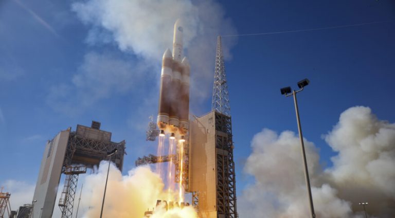 NRO satellite flies to orbit in Delta 4’s final West Coast launch_63304c436d323.jpeg