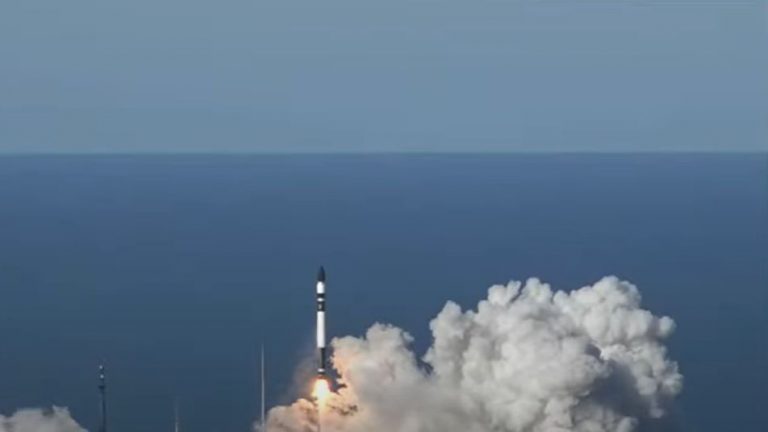 Rocket Lab launches radar satellite to orbit on 30th Electron mission_632473fc73729.jpeg