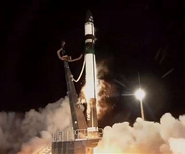 Rocket Lab signs with USTRANSCOM to explore using Neutron and Electron tp deliver cargo worldwide_631898d459c19.jpeg