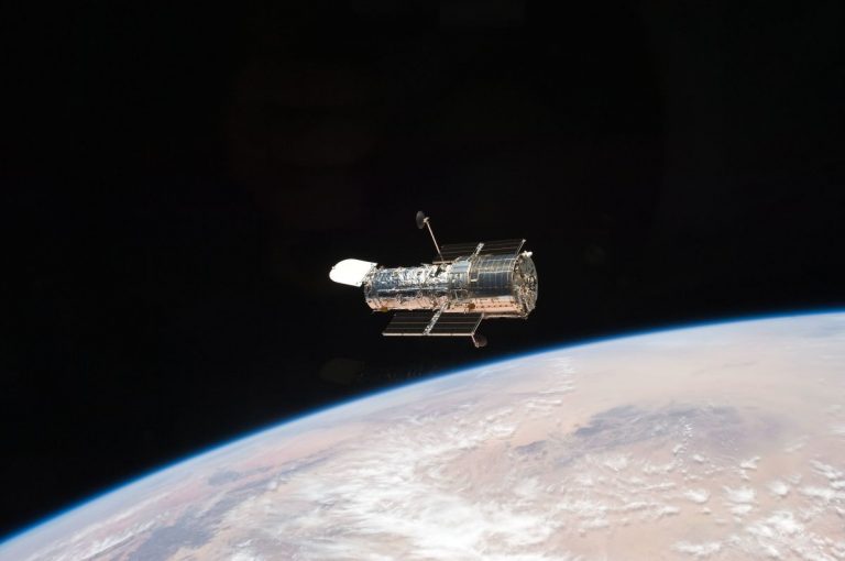 Update: SpaceX, NASA studying possible reboost mission to Hubble Space Telescope_6336e9095e77f.jpeg