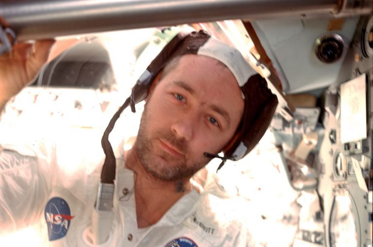 Jim McDivitt, astronaut who led Gemini 4 and Apollo 9 missions, dies at 93_634ea3f568c4f.jpeg