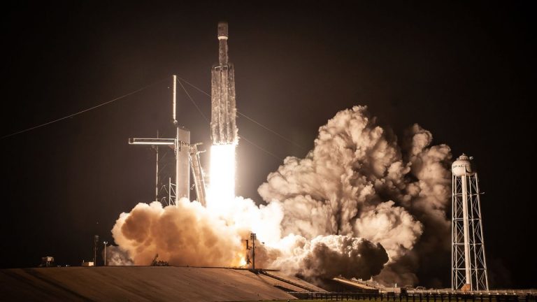 SpaceX’s Falcon Heavy rocket set to launch this month on 1st mission since 2019_6346bafdb84ac.jpeg