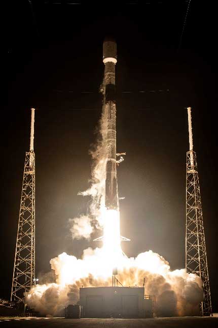 ispace Establishes Communication with Lunar Lander After Launch_639721327a8ff.jpeg