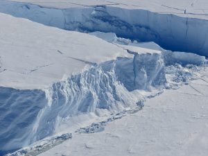 Study identifies new cause of melting Antarctic ice shelves_63a5a1ad2d6ed.jpeg