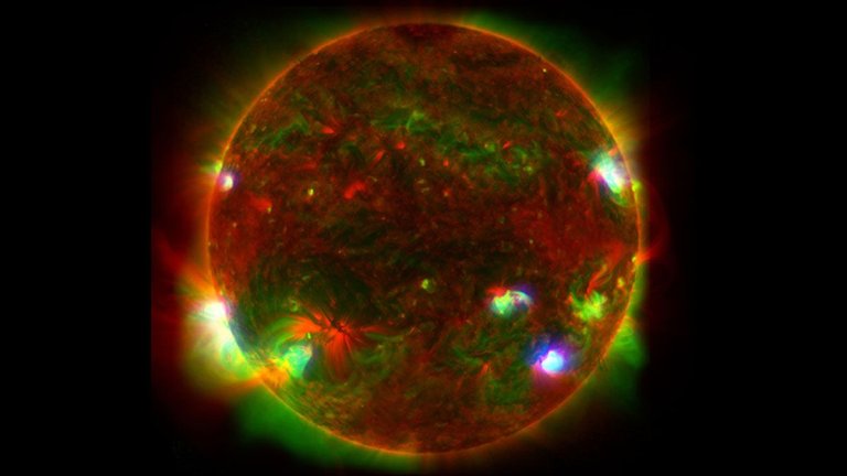 Hidden lights on the sun could help crack solar atmosphere mystery_63f36f9ee81e5.jpeg