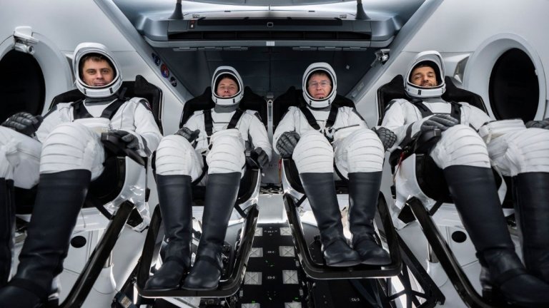 Meet the SpaceX Crew-6 astronauts launching to the International Space Station on Feb. 26_63f36fa7e1fee.jpeg