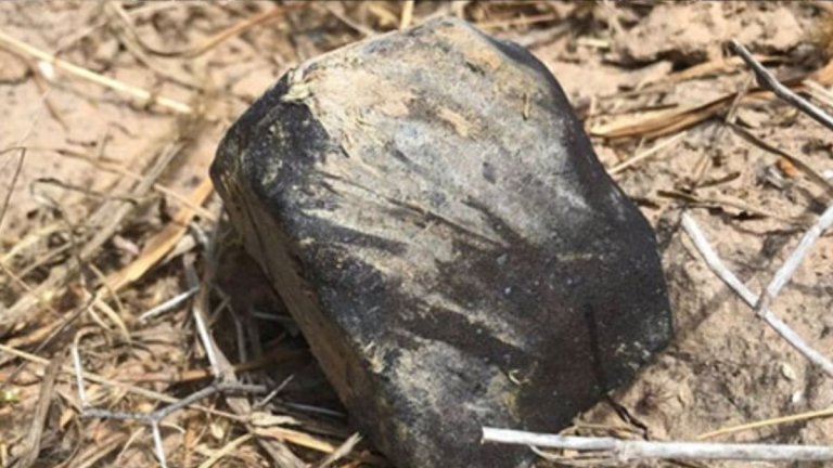 Scientists find meteorite in Texas from fireball that exploded with the force of 8 tons of TNT_63fa07219333a.jpeg