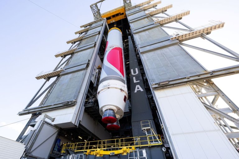 Stack it up! ULA assembles 1st Vulcan Centaur rocket ahead of debut launch (photos)_63e39def364ec.jpeg