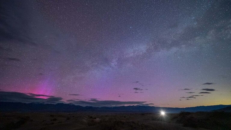 Gorgeous auroral glow surprises astrophotographer in California’s Death Valley_640341ae15f43.jpeg