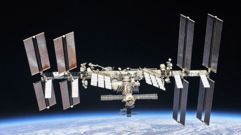 International Space Station fires thrusters to avoid collision with satellite_6409d95215920.jpeg