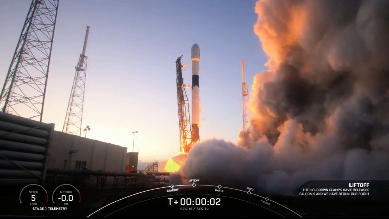 SpaceX launches 2 rockets less than 5 hours apart_641708335c37b.jpeg