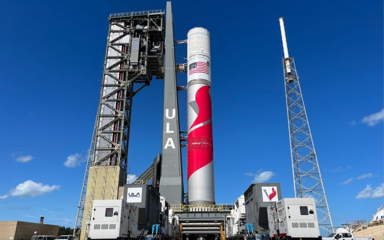 ULA rolls 1st Vulcan Centaur rocket to launch pad for testing (photos)_640dcdd14a37d.jpeg