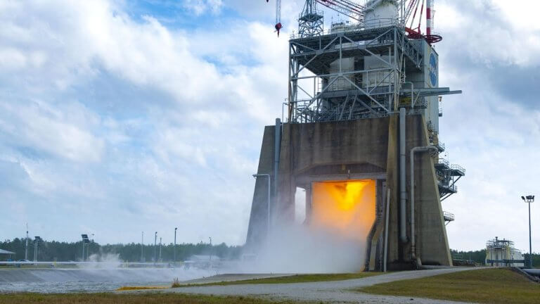 Watch NASA test fire new and improved Artemis moon rocket engine (video)_64049350c2a5b.jpeg