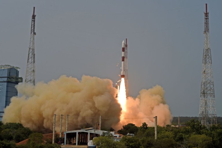 Indian rocket sends 2 Singaporean satellites to orbit in ‘textbook launch’_644451d887aec.jpeg