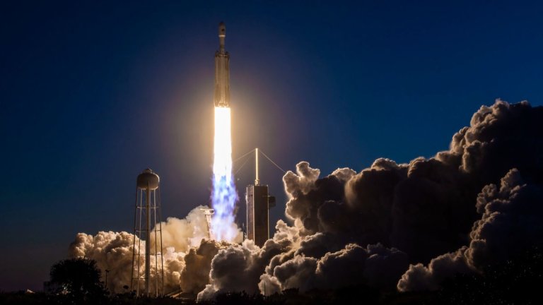 SpaceX Falcon Heavy will launch private mission to moon’s south pole in 2026_644a7d507c526.jpeg