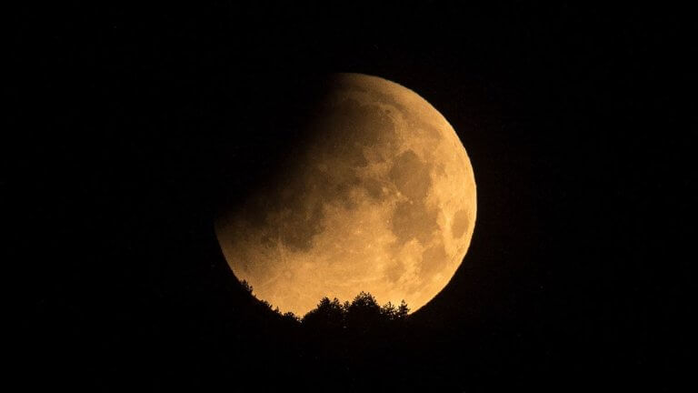 A lunar eclipse is coming on May 5. Here’s what you need to know_6451157b8b81b.jpeg