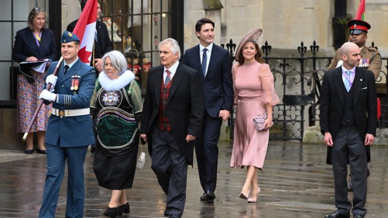 Artemis 2 astronaut Jeremy Hansen carries Canadian flag at coronation of King Charles_6457aa7f0987a.jpeg