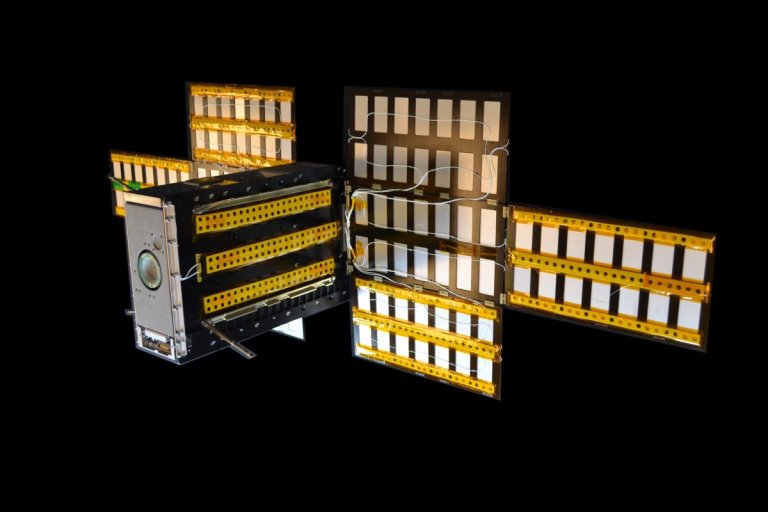 The end may be near for ice-hunting Artemis 1 moon cubesat_6456597f6650e.jpeg